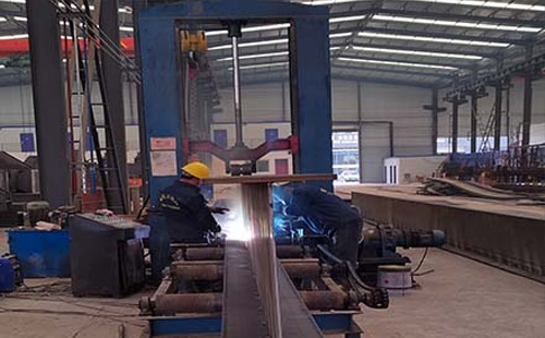 甘肃敦煌敦煌钢结构厂房建造前的准备工作 甘肃敦煌敦煌钢结构厂房建造前的准备工作