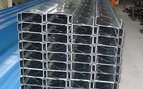 敦煌C型钢在轻型敦煌钢结构中的选型与施工要点